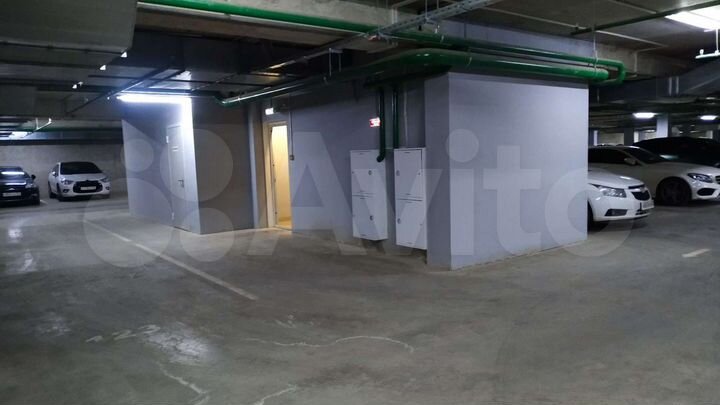 Машиноместо, 30 м²