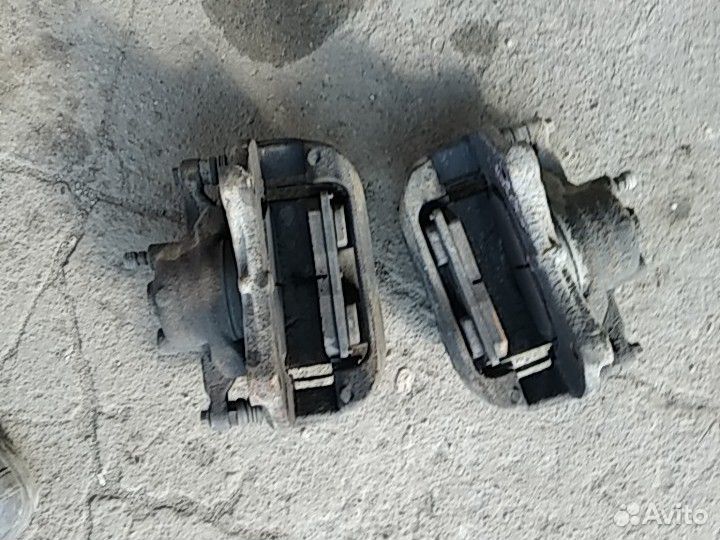 Передние суппорта Opel Мокка 1.8 4wd AT