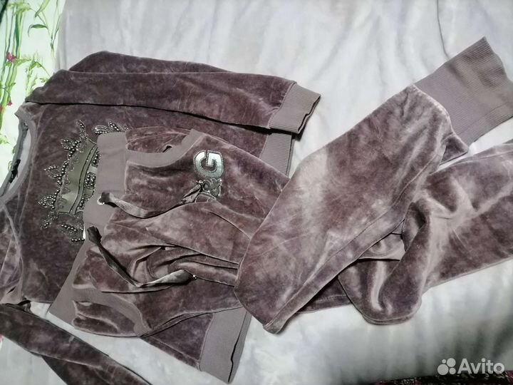 Костюм спортивный