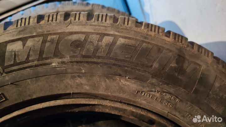 Michelin X-Ice North 225/60 R16 98M