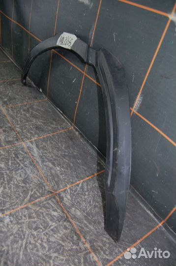 Накладка крыла заднего правого-Land Rover Evoque