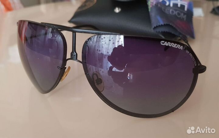 Солнцезащитные очки Carrera