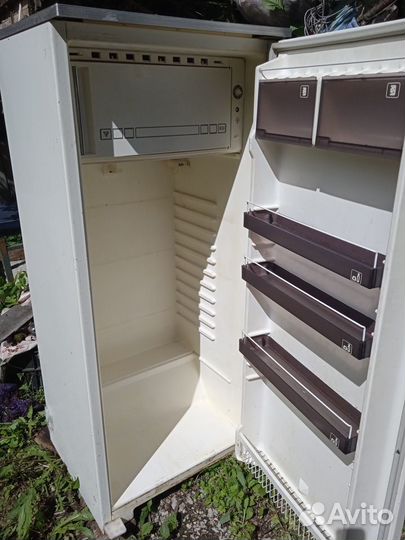 Холодильник на запчасти