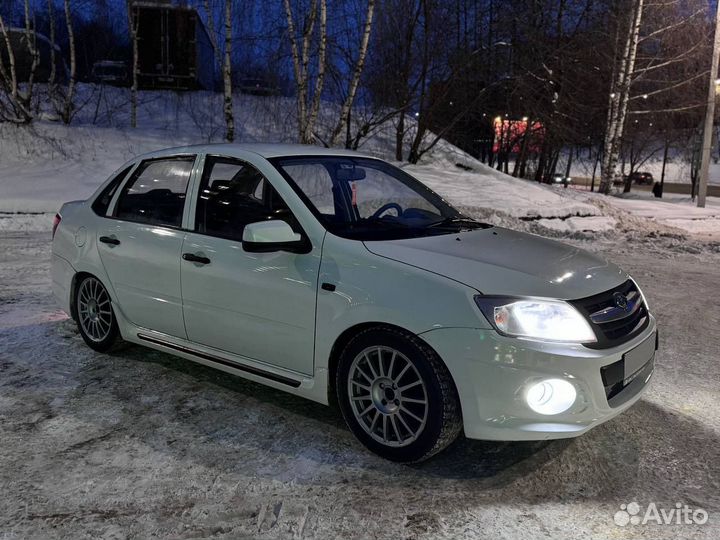 LADA Granta 1.6 МТ, 2012, 200 000 км