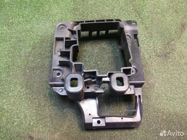 Кронштейн Bmw 5-Series F10