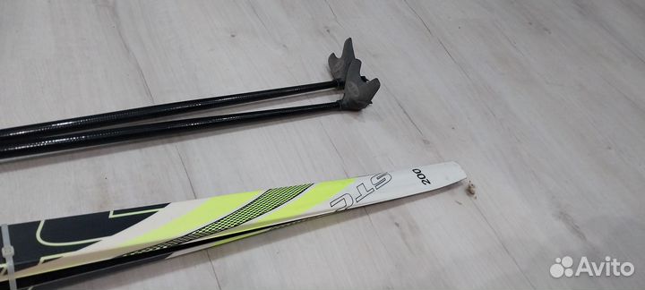 Беговые лыжи комплект