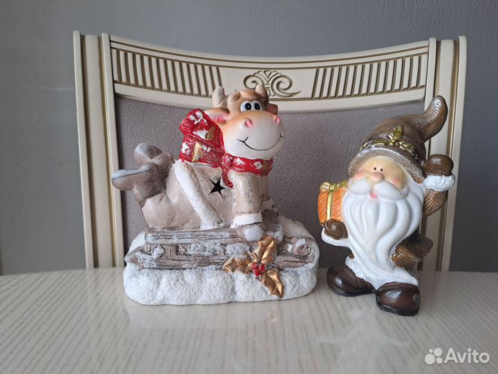 Сувенирные статуэтки фигурки