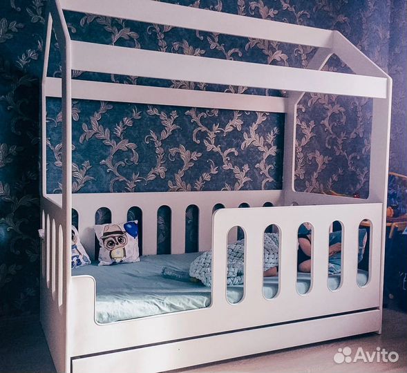 Кроватка-домик с ящиком