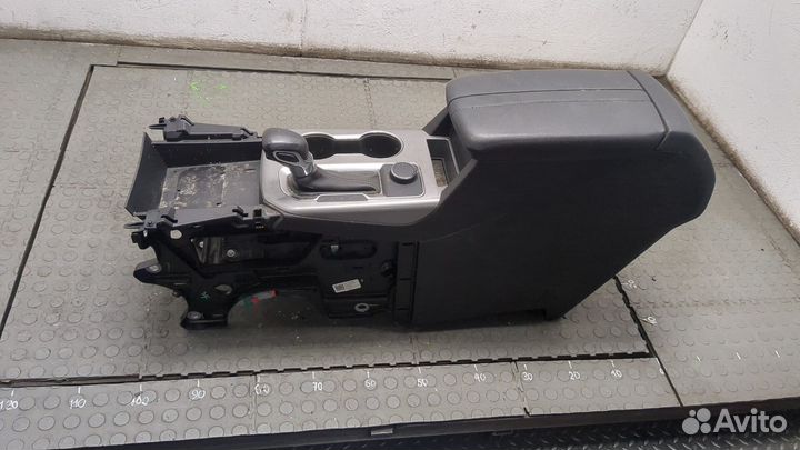 Консоль салона Chevrolet Blazer, 2019