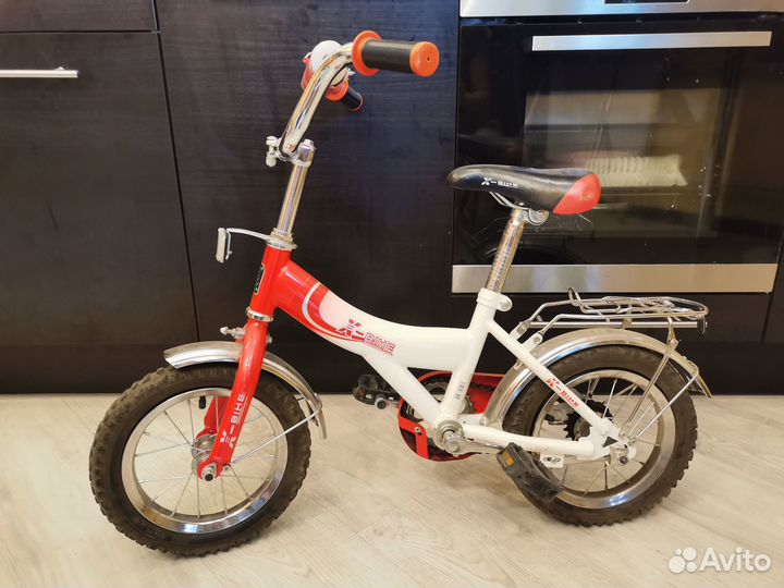 Детский велосипед с ручкой бу