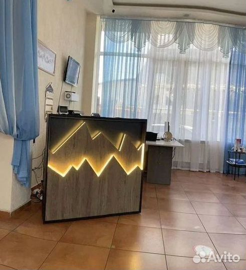 Стойка ресепшн Горы