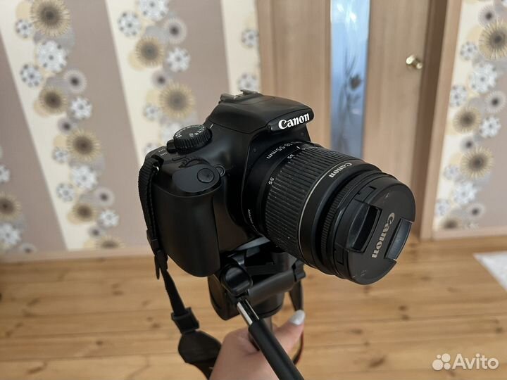 Зеркальный фотоаппарат canon 1100d