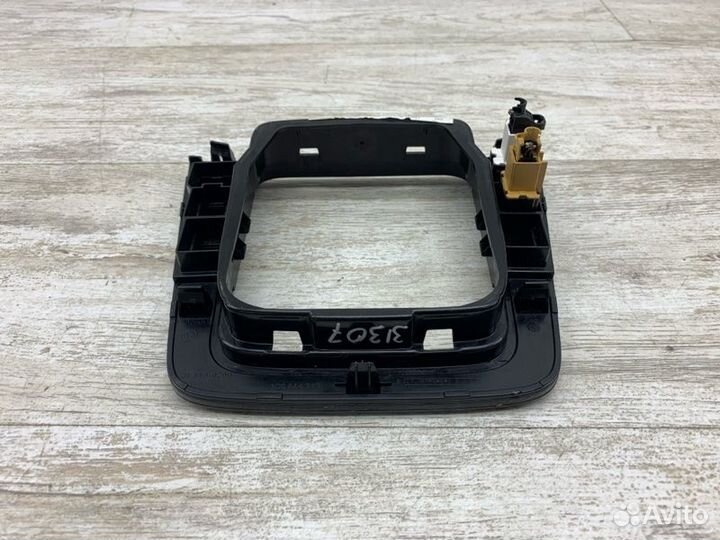 Накладка консоли кулисы Volkswagen Passat