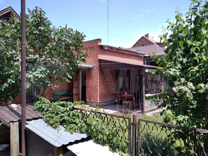 Дом 239 м² на участке 5,2 сот.