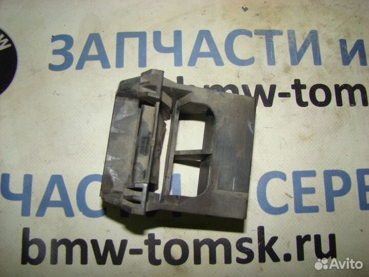 Кронштейн нижний крепления радиатора BMW 525i E60