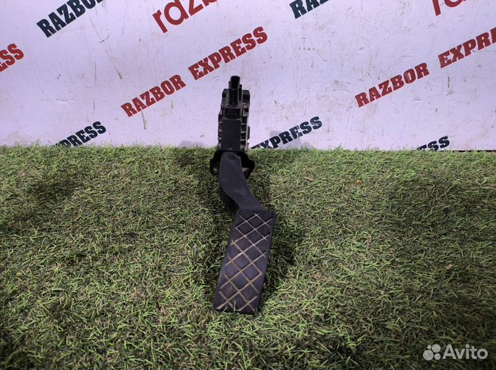 Педаль газа Skoda Octavia A7 MK3