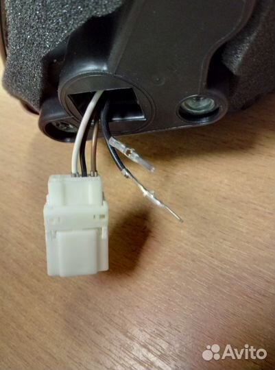 Зеркало правое Mitsubishi Аутлендер CU MR991880