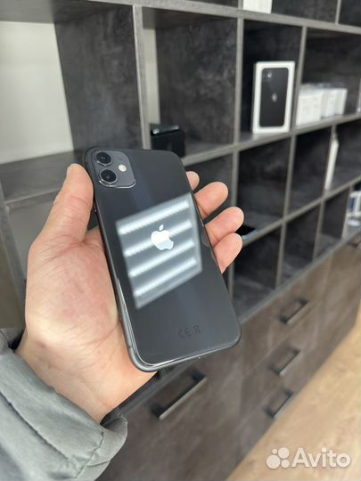iPhone 11, 64 ГБ