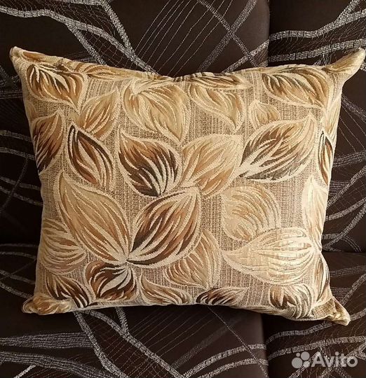 Подушка новая, наволочка снимается