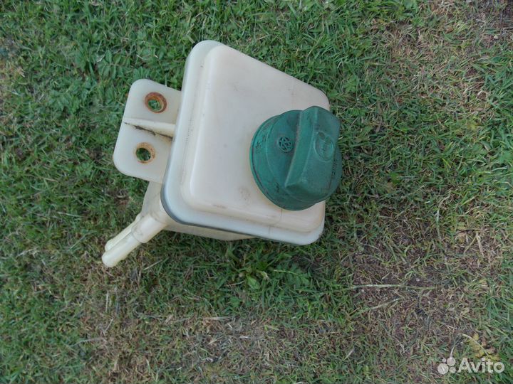 Бачок гидроусилителя Chery Fora