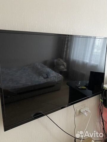 4K телевизор + поворотный кронштейн под него купить в Москве ...