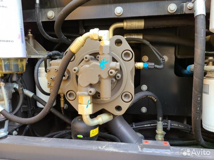 Гусеничный экскаватор Volvo EC220D, 2022