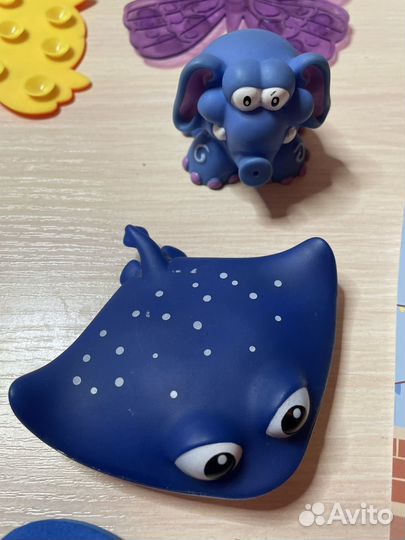 Игрушки для купания в ванной