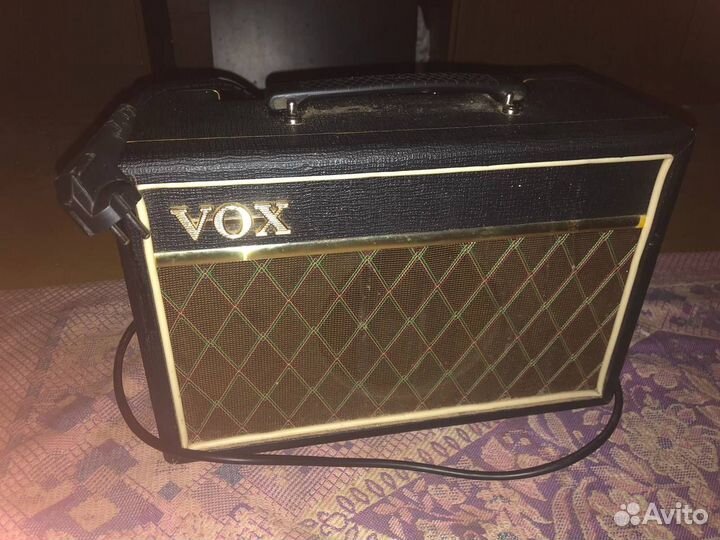 Комбик vox pathfinder 10