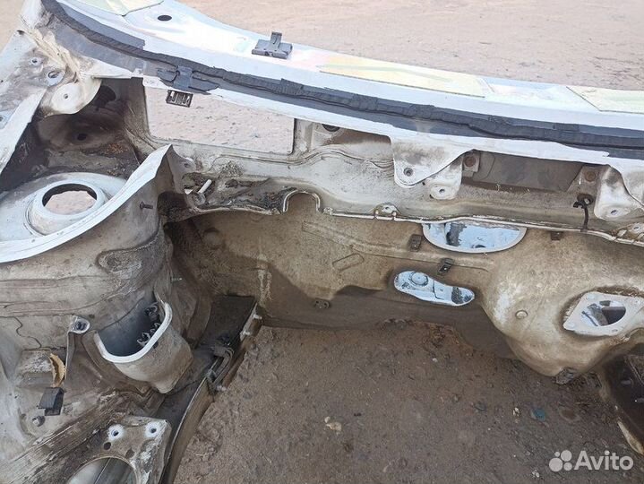 Передняя часть кузова Volkswagen Polo Sedan RUS