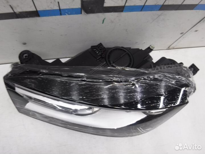 Фара левая Audi Q5/SQ5