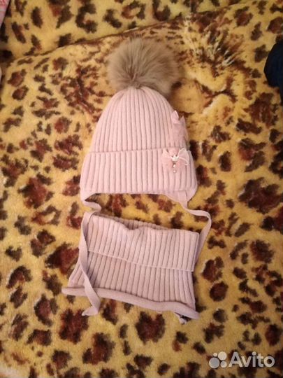 Шапка и манишка