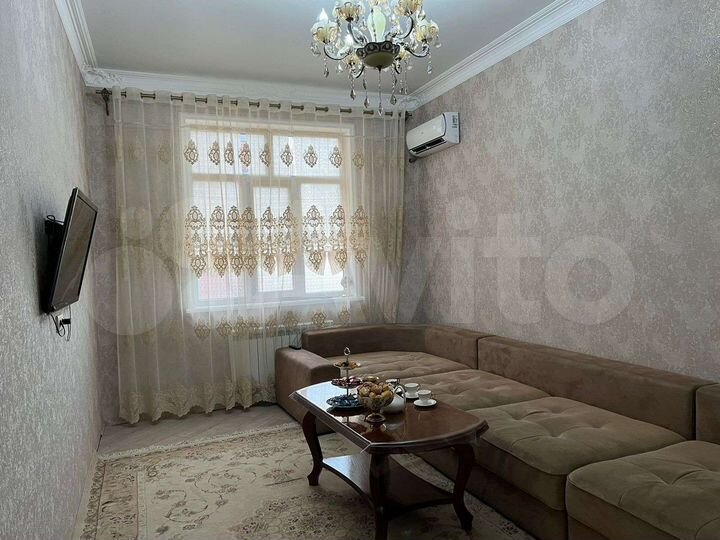 2-к. квартира, 74 м², 14/14 эт.