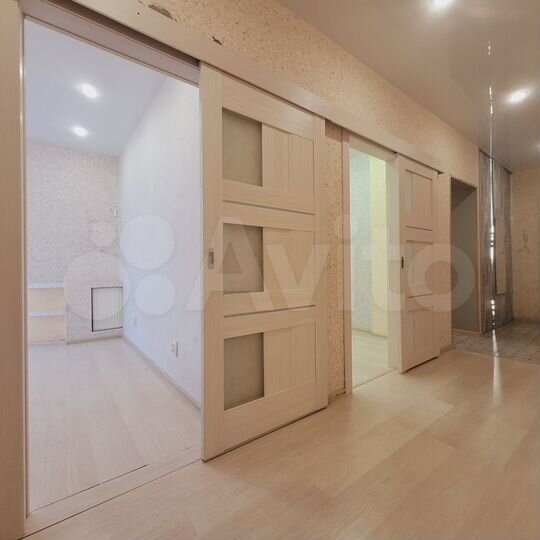 3-к. квартира, 60 м², 4/4 эт.