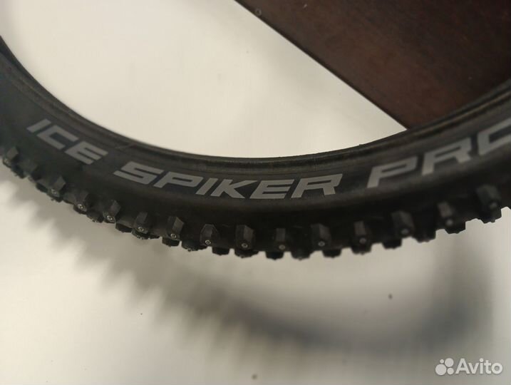 Покрышка велосипедная шипованная