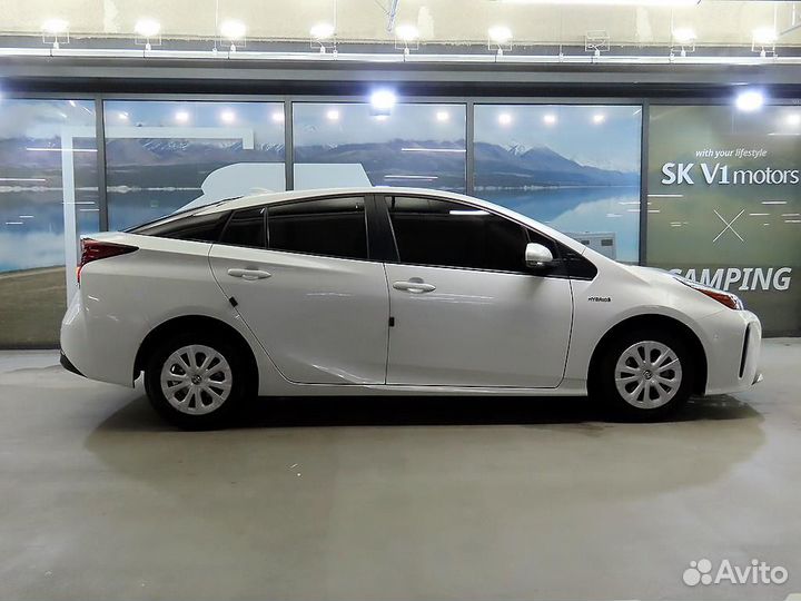 Toyota Prius 1.8 AT, 2021, 84 777 км