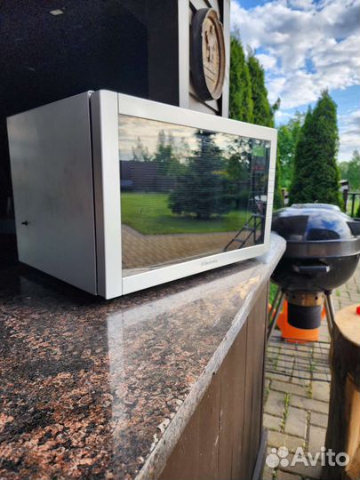 Микроволновая печь Electrolux EMC 3085S