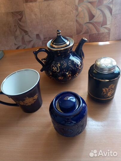 Тарелки, кружки, чайницы старинные