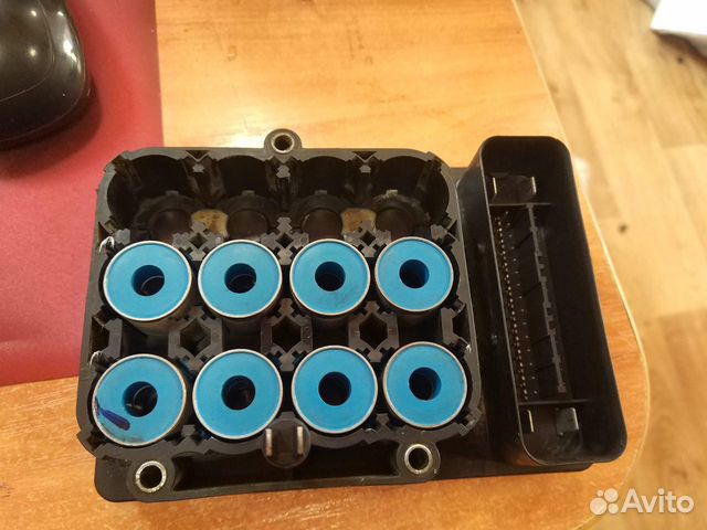 Блок ABS volvo c30, s40, v40, s60, s80, xc70, xc90