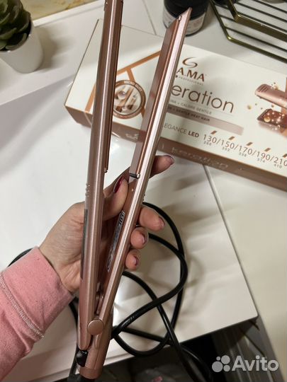 Выпрямитель для волос Новый