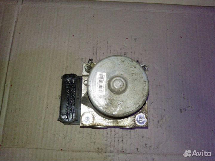 Блок ABS (насос) Hyundai Solaris 1 2015-2017