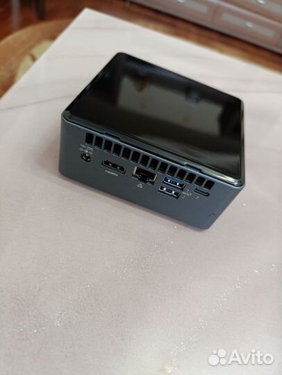 Мини пк Intel NUC8i7BEH