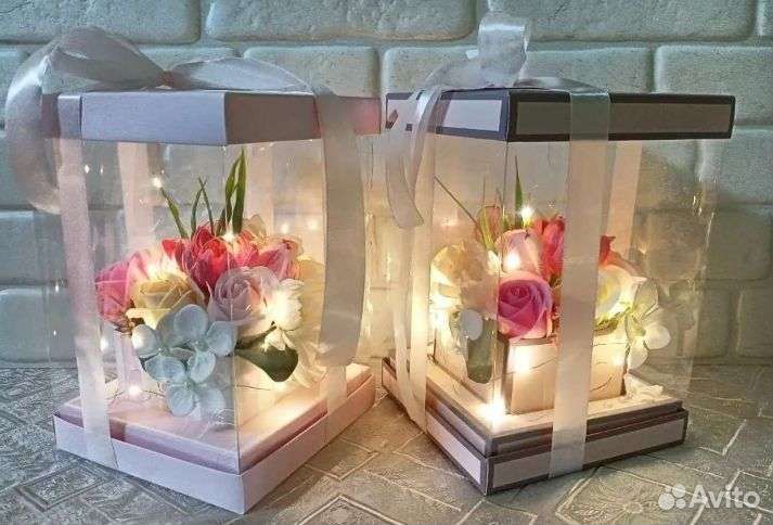 Букет в коробке с подсветкой