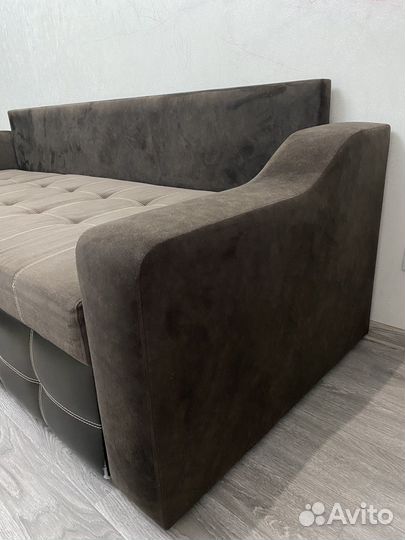 Диван угловой
