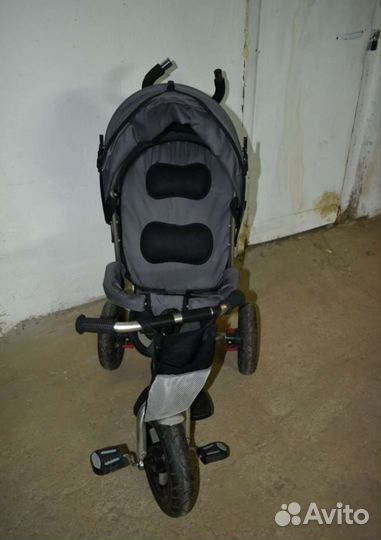 Трехколесный велосипед с родительской ручкой