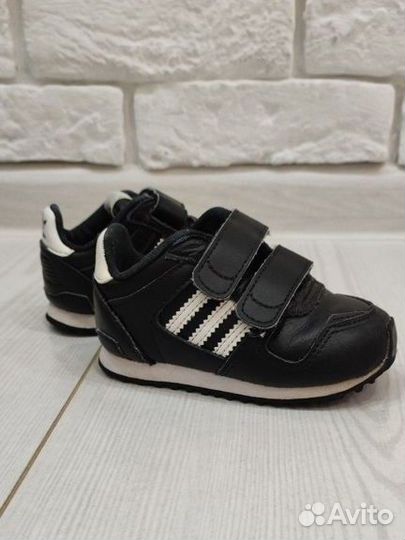 Кроссовки детские adidas