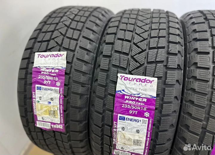 Tourador Winter Pro TSS1 235/50 R18 29T