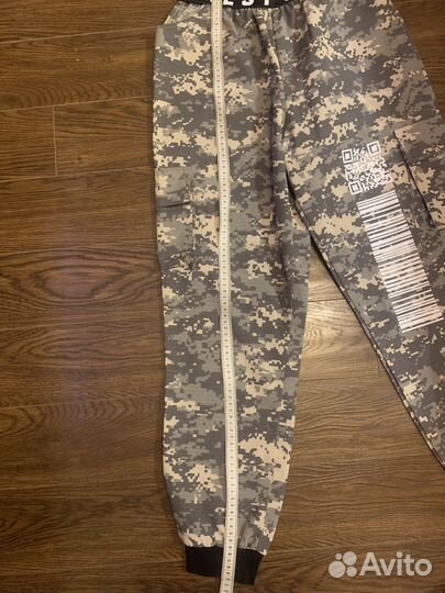 Стильные брюки карго в цвете милитари