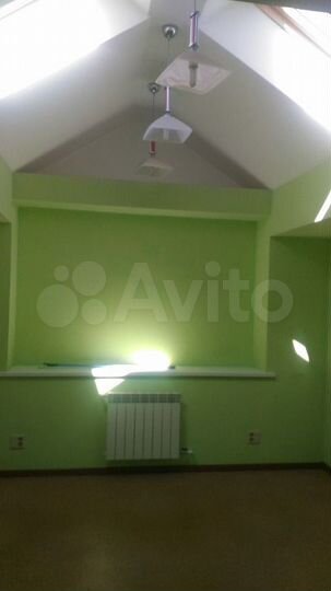 Свободного назначения 1050 м²