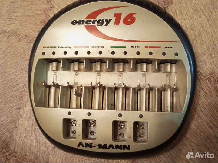 Интеллектуальное зарядное устройство energy16