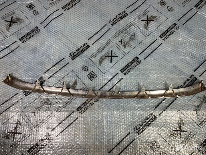 Молдинг решетки радиатора Toyota Highlander 3